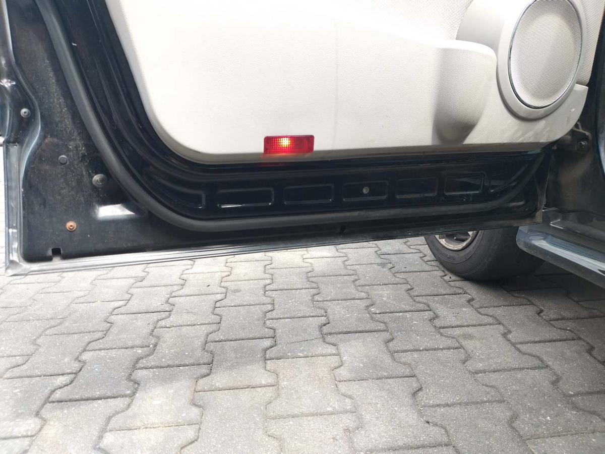 Mercedes B Klasse W245 original Tür vorn links 696 Nachtschwarz Rohbau Bj.2009